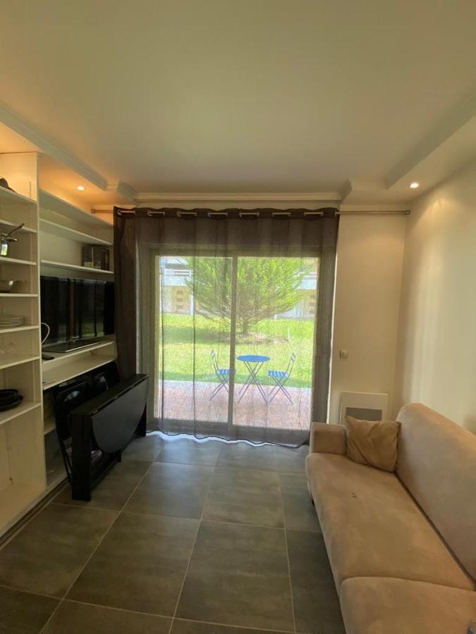 Studio deauville Situé devant la plage Extérieur photo